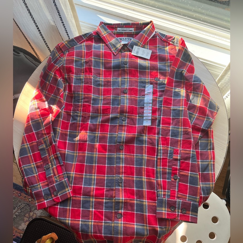 Duluth Trading Co Red and Blue Plaid Men's Shirt